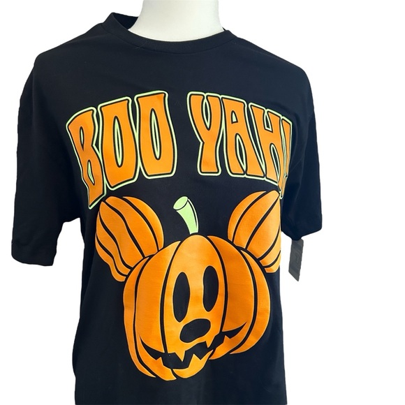Halloween DISNEY Mickey Mouse Boo Yah tee shirt, size M - Picture 1 of 8